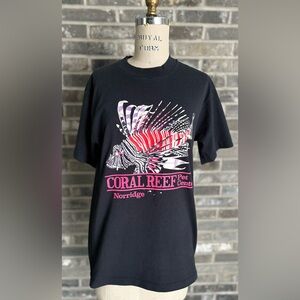 Vintage Single Stitch Coral Reef Pet Center Lionfish T-Shirt Fruit of the Loom